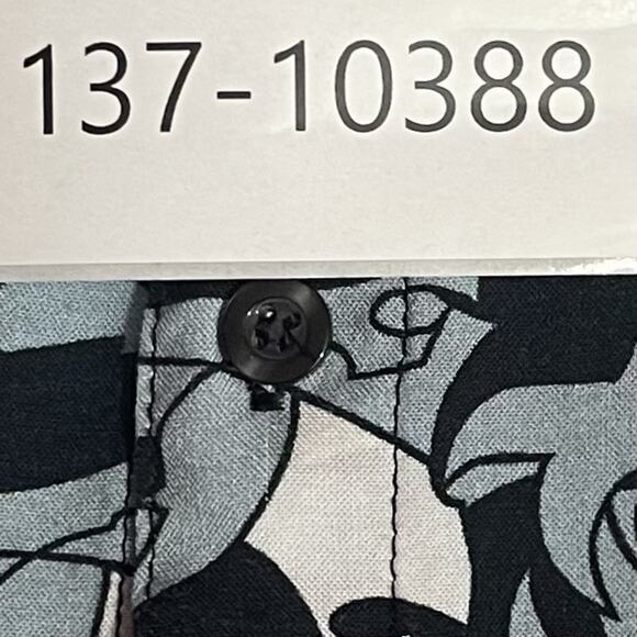 NFL Team Apparel Las Vegas Raiders Camp Shirt Mens L Black Button Up Cabana AOP - Picture 11 of 11